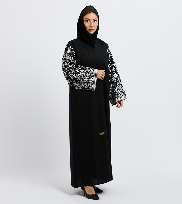 White Embroidered Long Sleeves Black Abaya