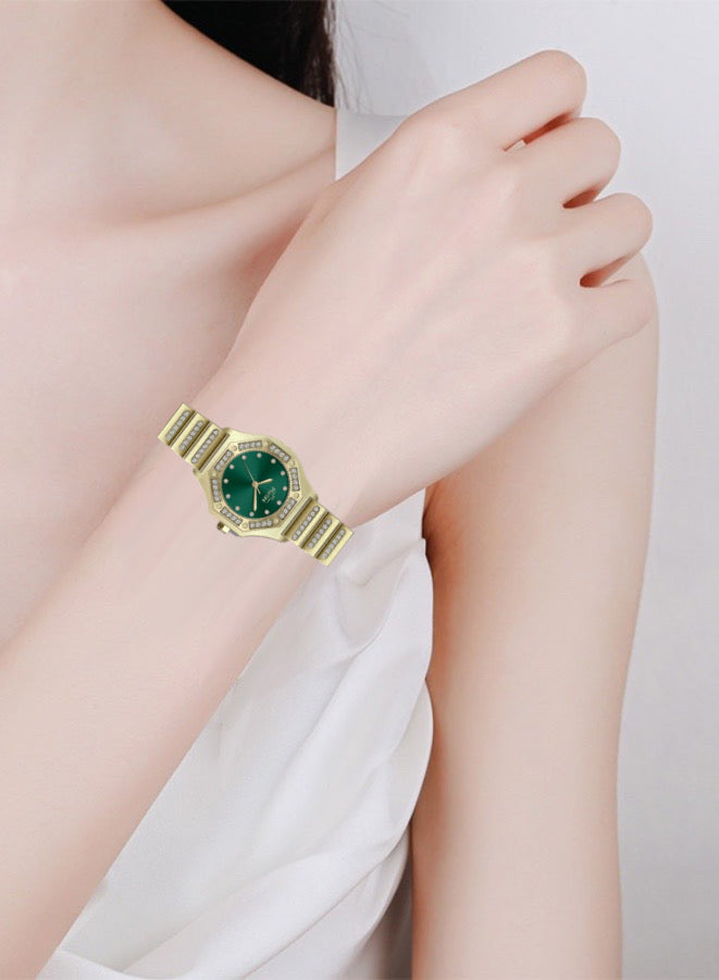 Round Green Dial Analog Watch